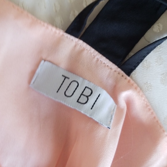 Tobi peach flowy tank top - Picture 6 of 7